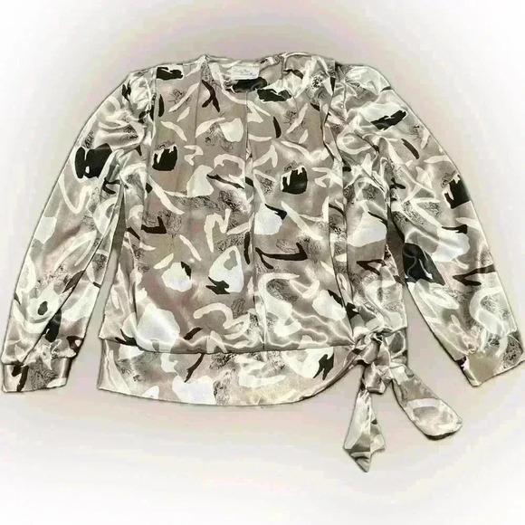 VINTAGE 80s Lady Page Susan Page silk blouse with shoulder pads. - Picture 1 of 4